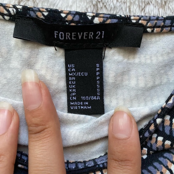 Cropped Spiral Pattern Cami - Picture 4 of 5